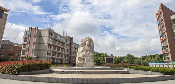 江西旅游商貿(mào)職業(yè)學(xué)院 - 最美大學(xué)