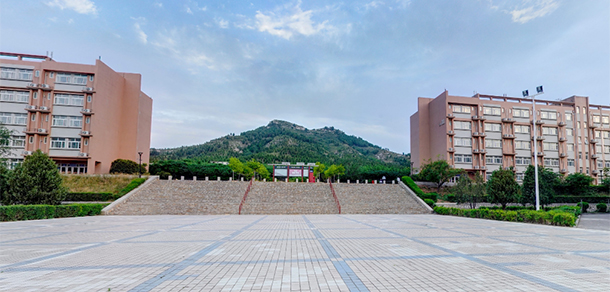 山東管理學院 - 最美大學