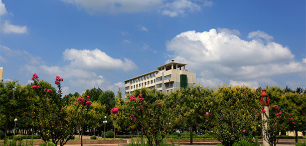 濮陽職業(yè)技術(shù)學(xué)院 - 最美大學(xué)