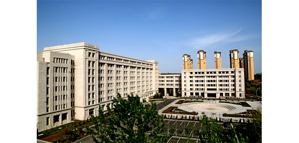 大連大學(xué)